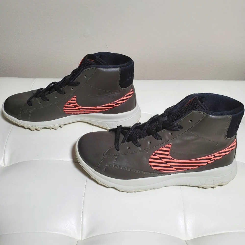 Nike Blazers Size 8.5 in Women